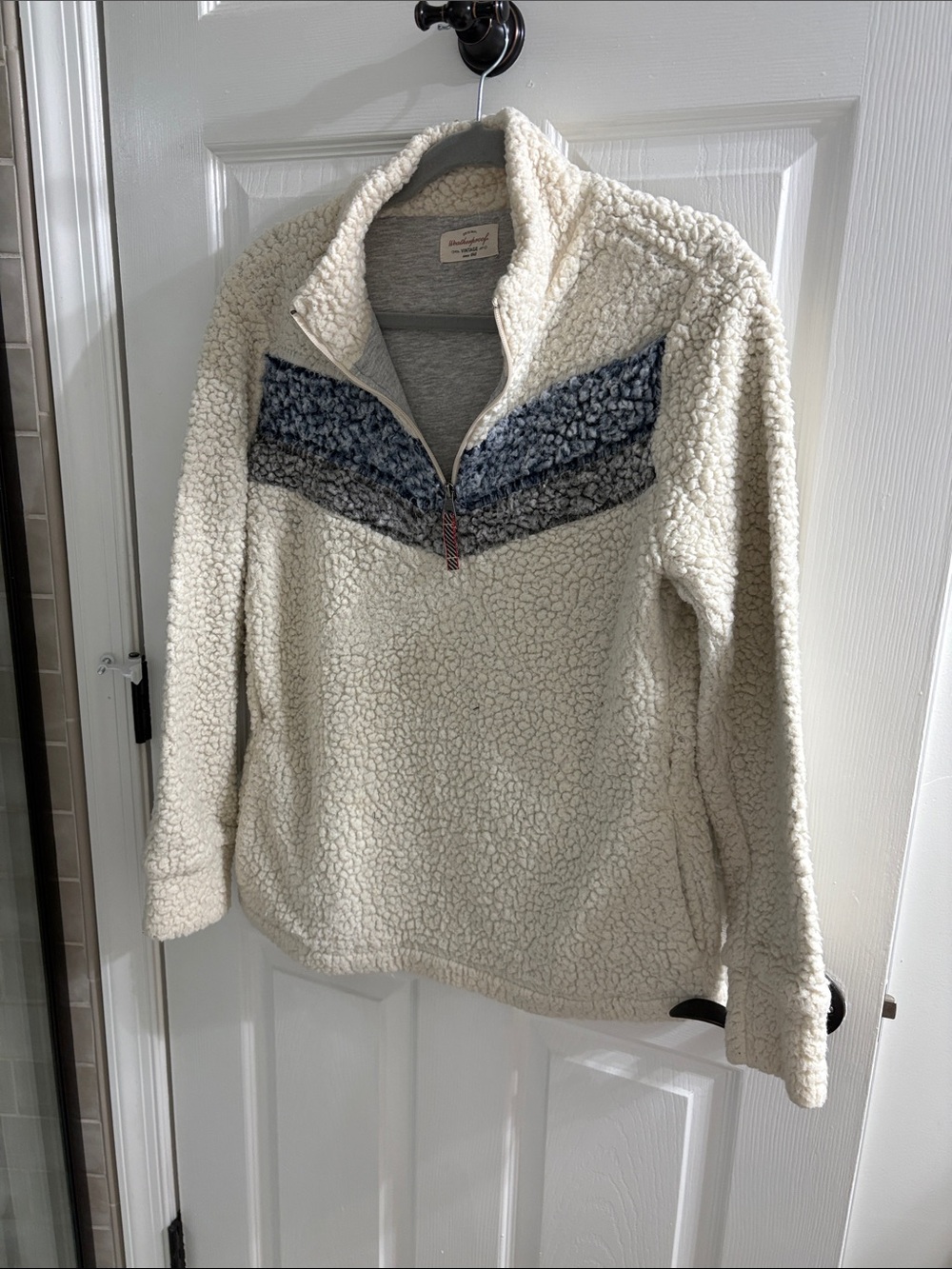 Weatherproof Ivory Sherpa Pullover with Blue Chevron
